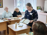 Мастер-класс  по ремонту книг  для библиотекарей города.