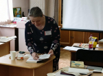 Мастер-класс  по ремонту книг  для библиотекарей города.